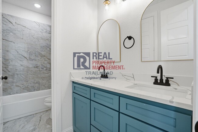 Building Photo - Luxury-Inspired 4-Bedroom Home with Distinctive Interior Design