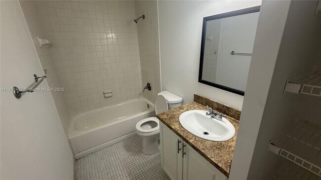 Building Photo - 10583 La Placida Dr