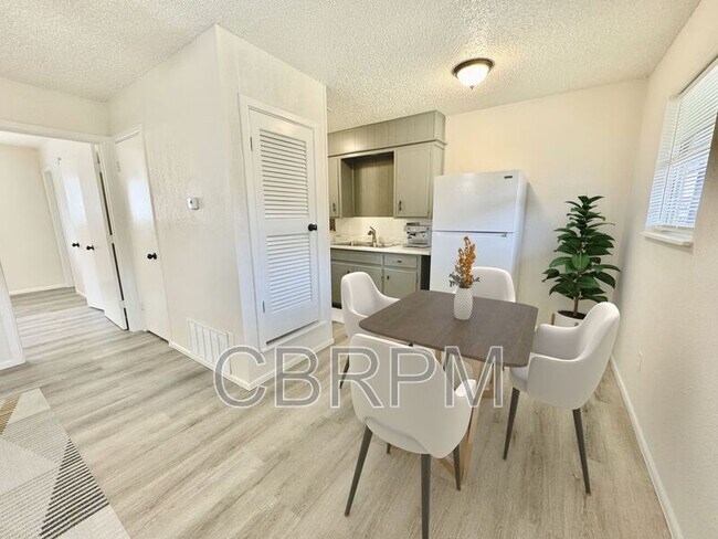 Building Photo - 1103 52nd St