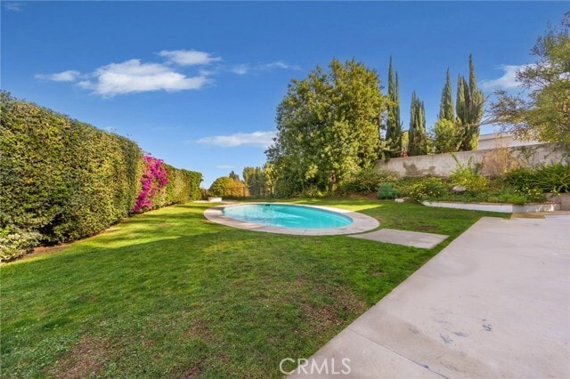 Building Photo - 4752 Del Moreno Dr