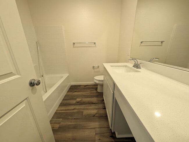Building Photo - 3659 Almada Ln