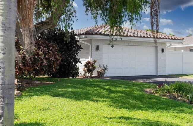Primary Photo - 745 123rd Ave