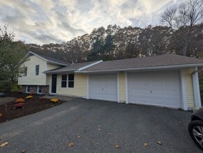 Building Photo - Beautifully Renovated Split-Level Home for...