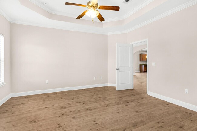 Building Photo - 36 Dickens Dr