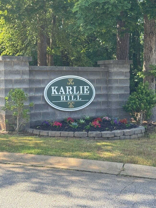 Building Photo - 104 Ansley Ct