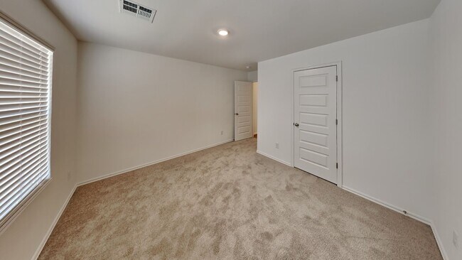 Building Photo - Brand New Spacious 4 Bedroom 2 Bath Home in Mustang Schools