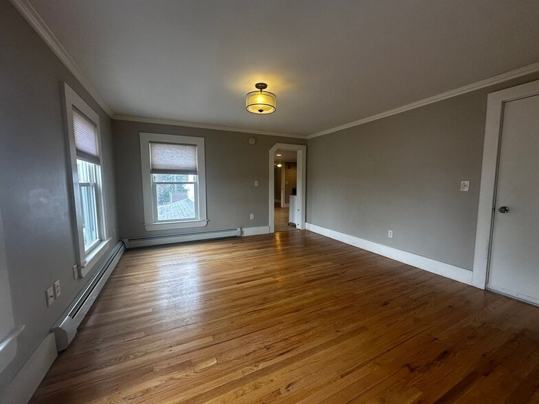 Building Photo - 398 Bridgton Rd