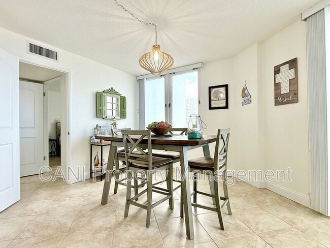 Building Photo - 3047 S Atlantic Ave