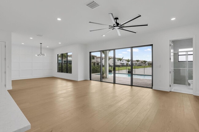 Building Photo - 21049 Violet Flds Wy