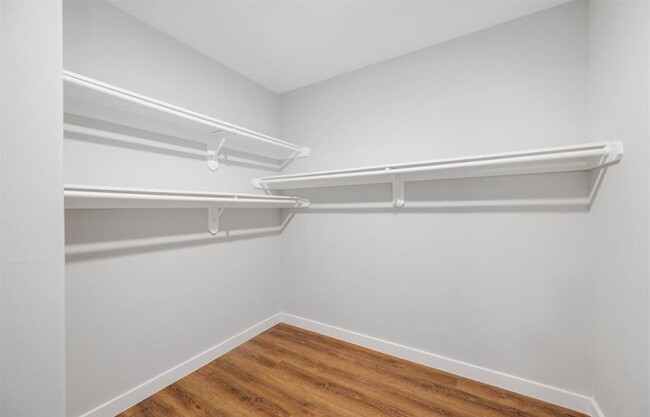 Building Photo - 8715 Bertwood St