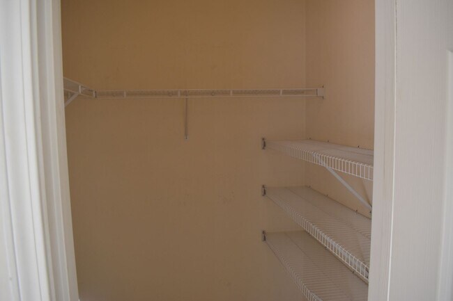 Building Photo - 1391 Keys Crossing Dr NE