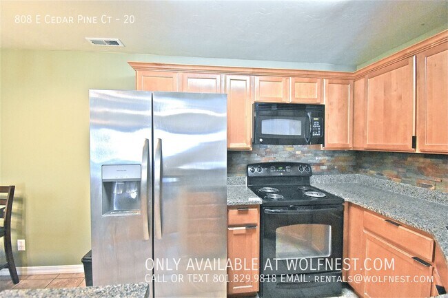 Building Photo - 808 Cedar Pine Ct
