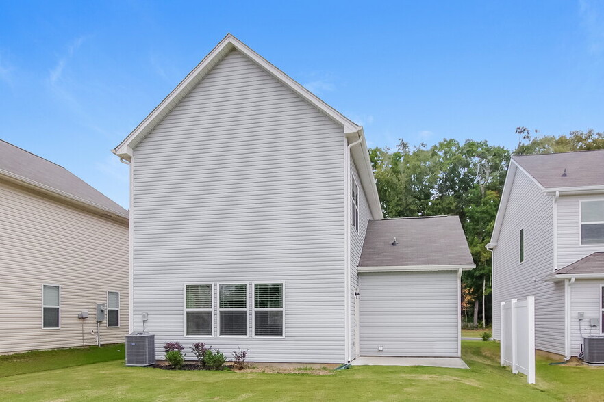 Building Photo - 4014 Tersk Dr