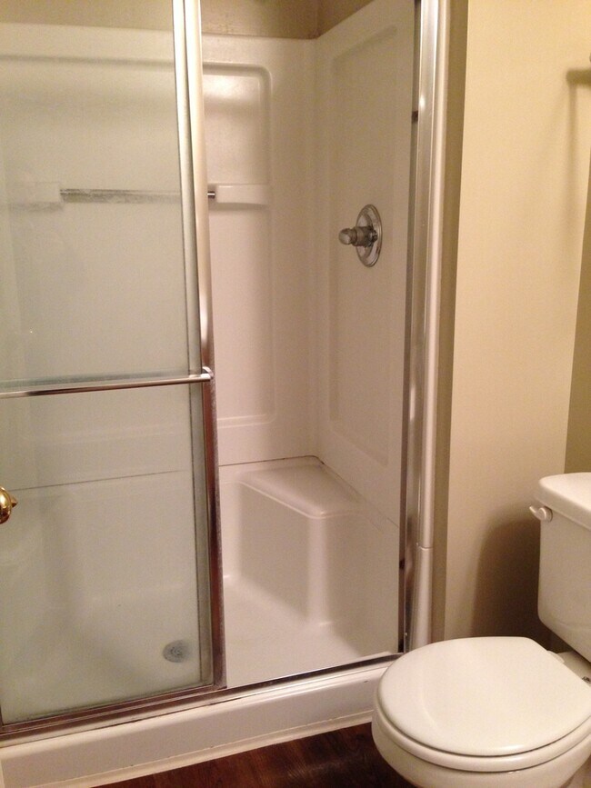 Building Photo - 1204 Torwood Ct