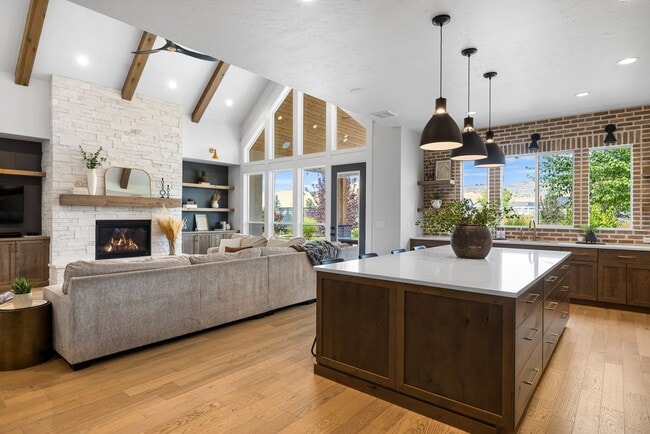 Building Photo - 7940 W Mirror Pond Dr