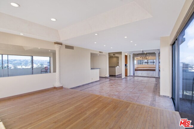 Building Photo - 10701 Wilshire Blvd