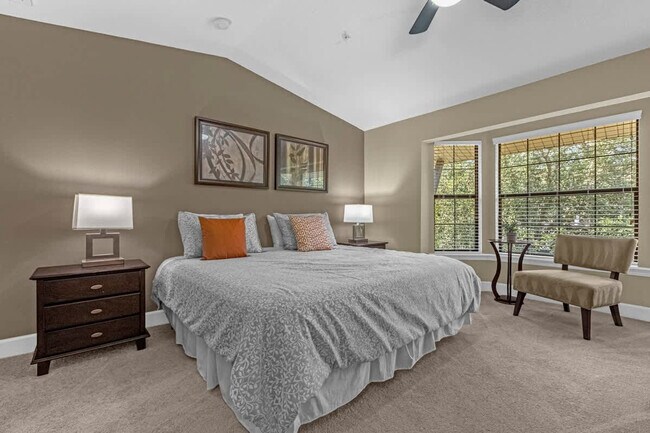 Building Photo - 14590 Damai Ln