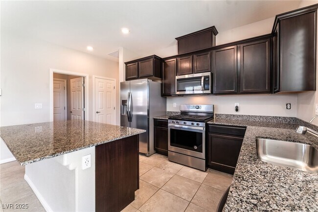 Building Photo - 4351 Browns Creek Ave