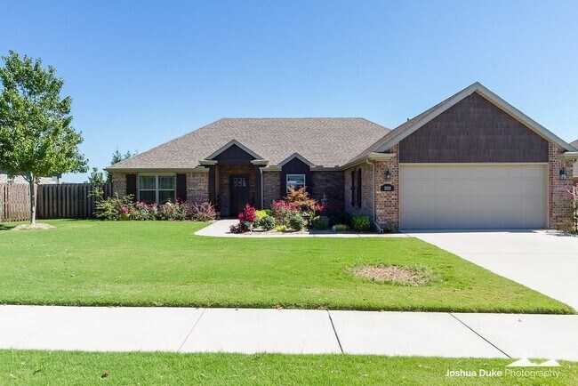 Building Photo - 3252 N Bentley Ridge