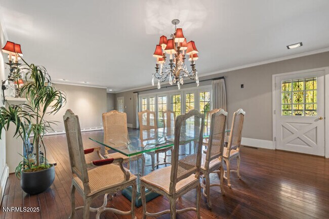 Building Photo - 1880 Meadowview Ln