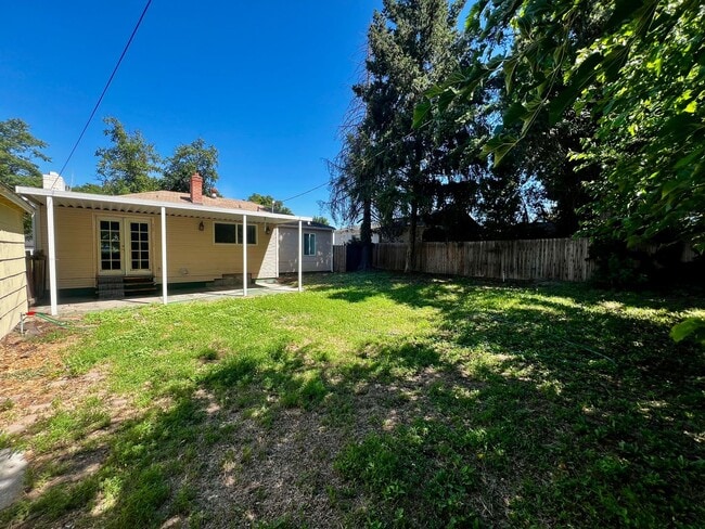Building Photo - House in Yakima!