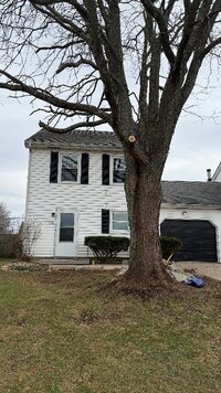 Building Photo - 3170 Yellowstone Pkwy