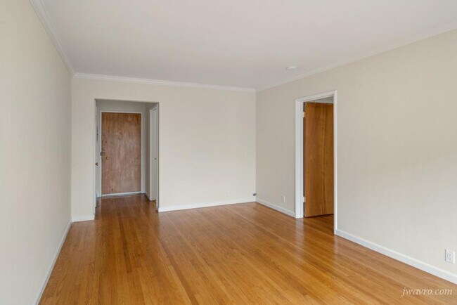 Building Photo - 1930 Franklin St