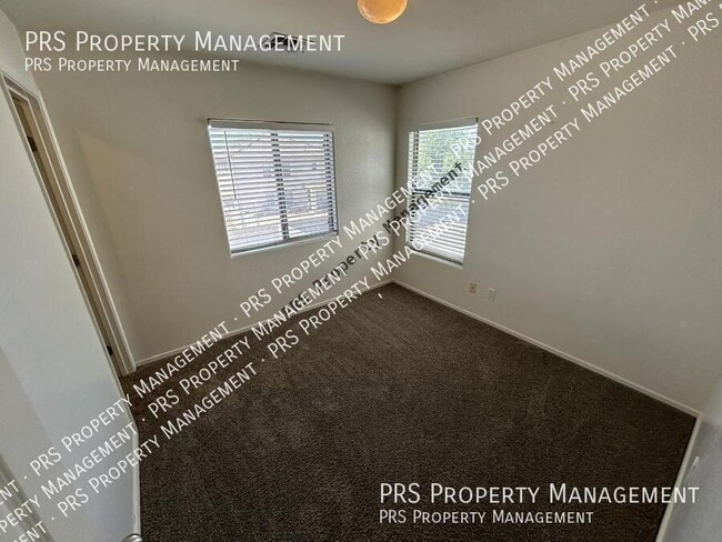 Building Photo - 45563 W Starlight Dr