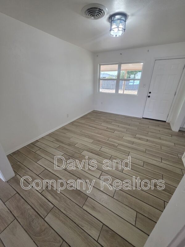 Building Photo - 4307 Harvard Ave