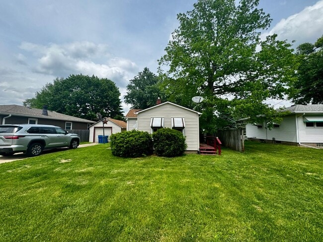 Building Photo - Charming 2-Bed, 1-Bath Single-Family Home in Coal Valley – Available Now!