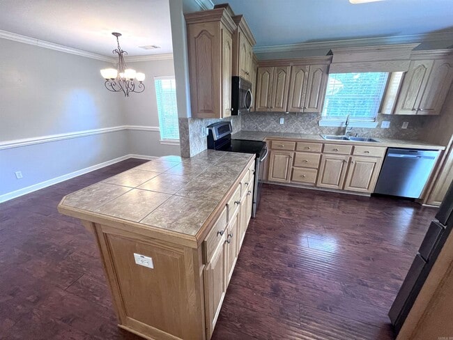Building Photo - 1808 Airborn Dr