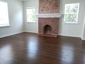 Building Photo - 1312 S Quaker Ave