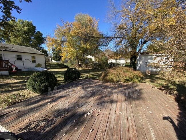 Building Photo - 1705 Bragg Rd