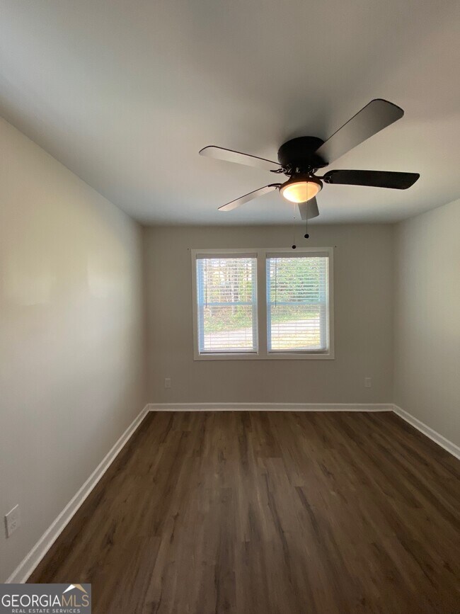 Building Photo - 901 Pacific Ave