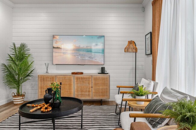 Building Photo - 1978 Majorca Dr