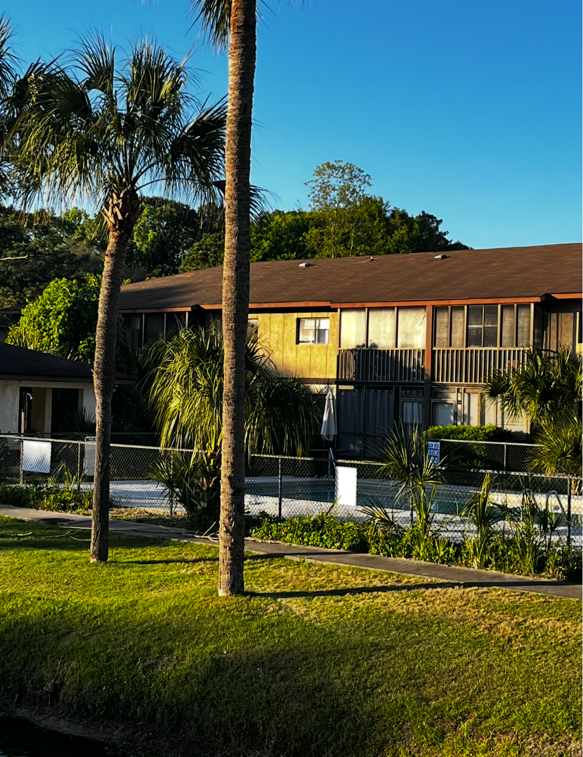 Building Photo - 2182 Bees Ferry Rd