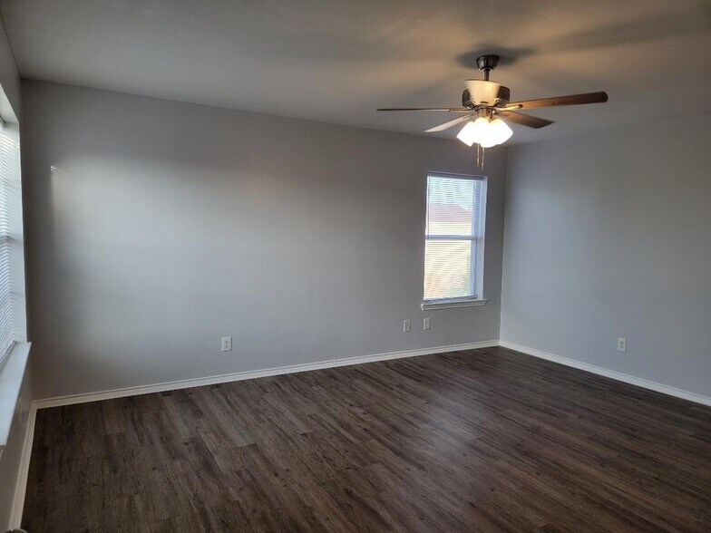 Master Bedroom - 3016 Princeton Ave
