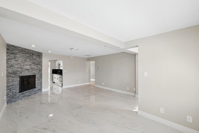 Building Photo - 7826 E Heatherbrae Ave