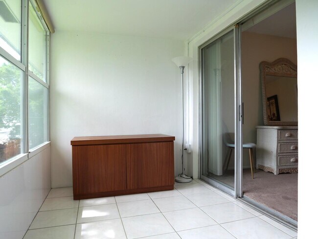 Building Photo - 2929 SE Ocean Blvd