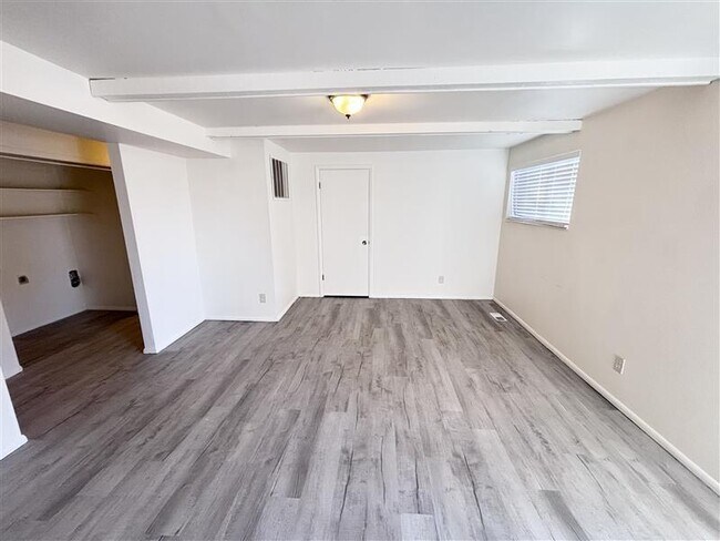 Building Photo - 325 W 100 S