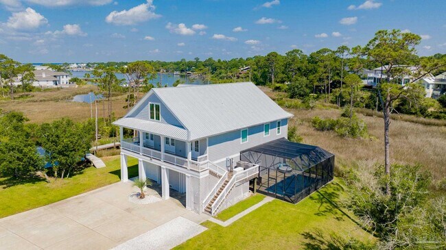 Building Photo - 16262 Tarpon Dr