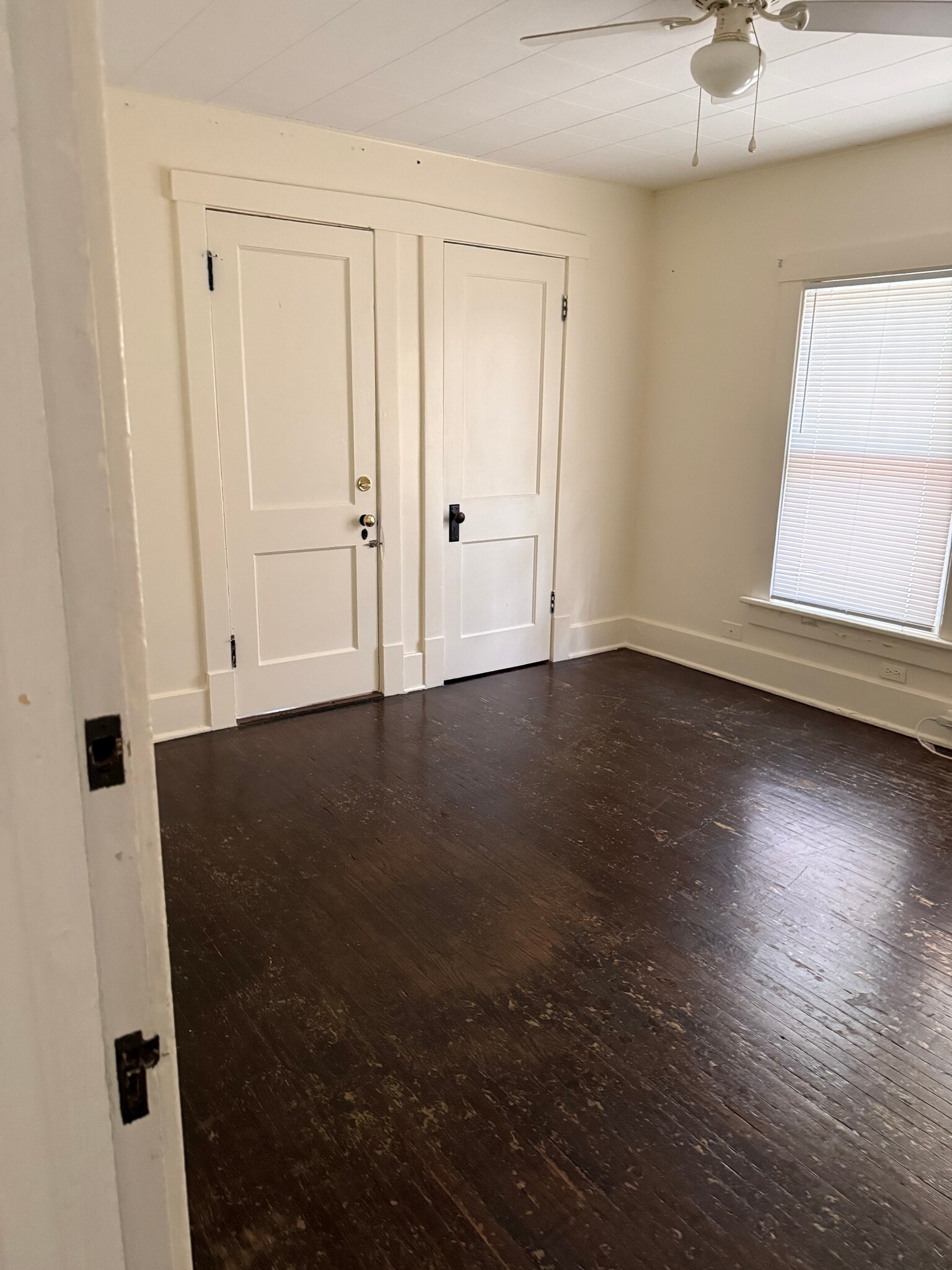 Bedroom - 1809 W Laura Ave