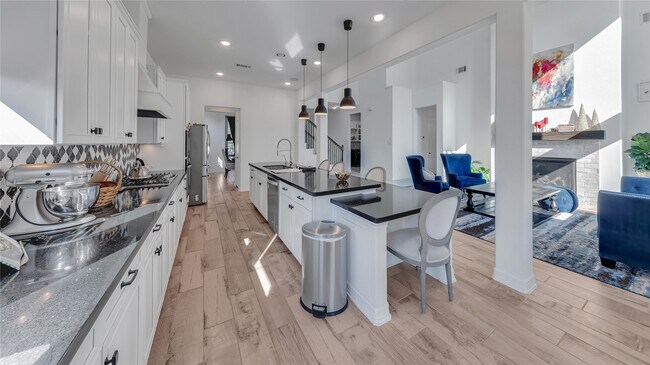 Building Photo - 33004 Durango Bay Ct