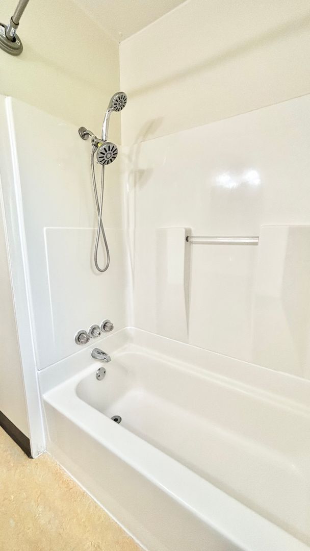 Building Photo - Charming 3BD/2BA Home with Updated Interior + Bonus Basement Space