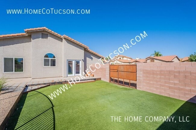 Building Photo - 2581 W Camino De La Joya