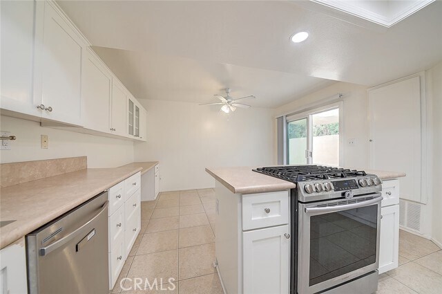 Building Photo - 17054 A Ln