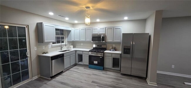 Building Photo - 3009 Fields Dr