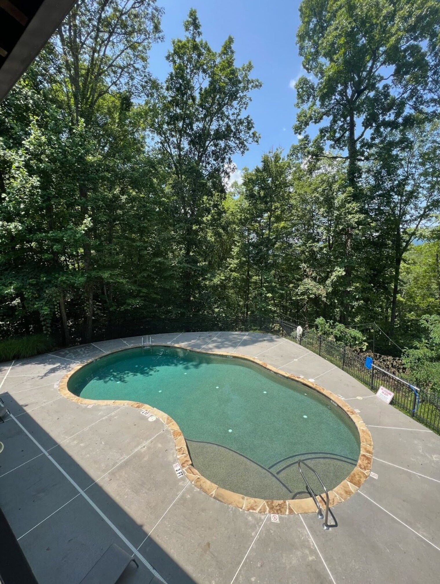 Building Photo - 312 Overlook Ridge Rd