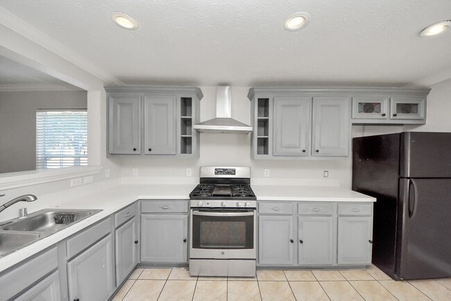 Building Photo - 19019 Remington Park Dr