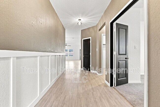 Building Photo - 5432 Cloves Cv